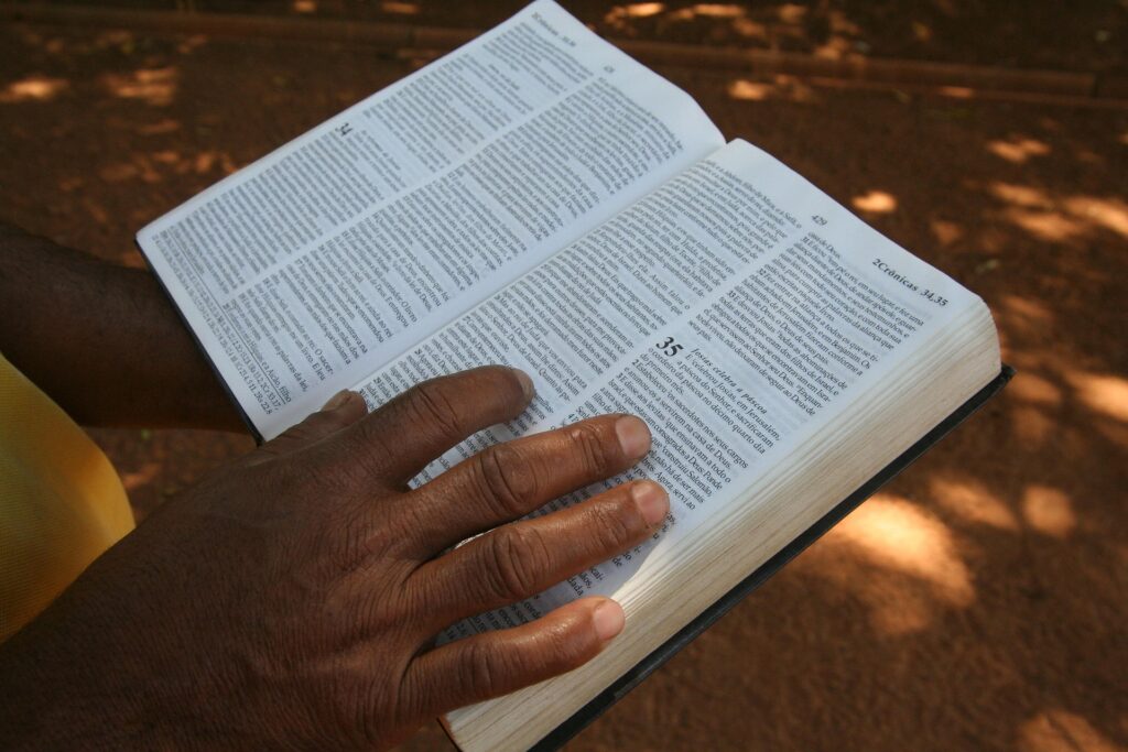 O que é Sola Scriptura? O Pilar da Fé Reformada
